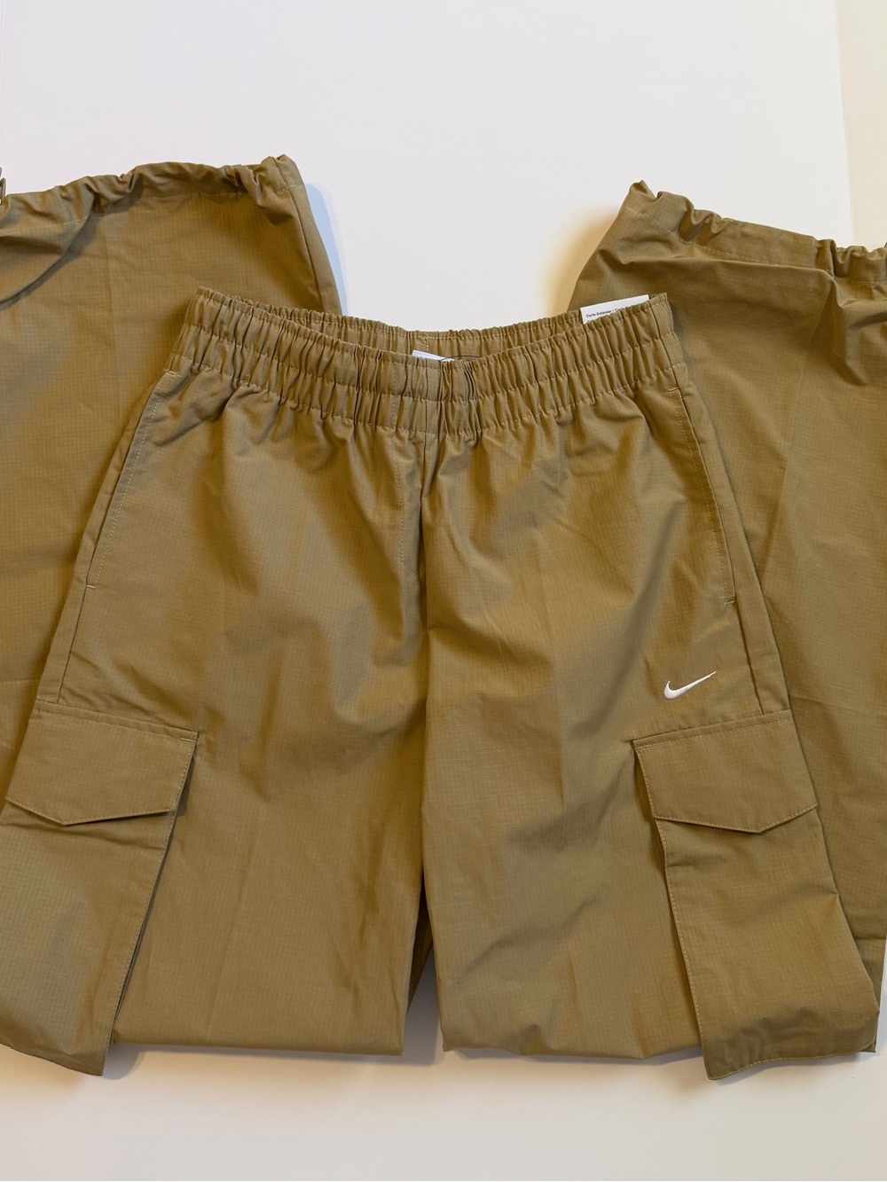 Nike women’s Cargo Shorts in Olive